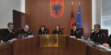 Gjyqet në Strasburg për pronat, Avokatura e Shtetit kritikon Kushtetuesen, vjen reagimi