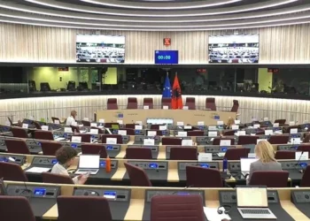 Shqipëri-BE/ Zyrtari i KE: Shqipëria të mbajë fjalën për rishikimin e ligjit të investimeve strategjike