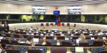 Shqipëri-BE/ Zyrtari i KE: Shqipëria të mbajë fjalën për rishikimin e ligjit të investimeve strategjike