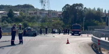 Aksidenti tragjik te rrethrrotullimi i TEG-ut/ Policia: Një i vdekur dhe dy të plagosur, personat në betoniere ende të paidentifikuar