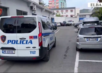 Të shtëna me armë në Elbasan, dyshohet për një të plagosur