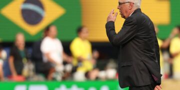 Federata vendos për Ancelottin pasi Brazili u eliminua nga Botërori