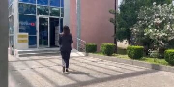 Fasadat 416 MLN lekë, Sako favorizon milioneren nga Fieri/ Kush është afaristja që merr tendera me “Flamur të kuq” nga kryebashkiakët?