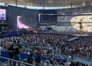 Fansat e Kanye West të pakënaqur me organizimin dhe infrastrukturën e siguruar nga qeveria shqiptare