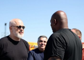“Reuters” për fondet e koncertit të Kanye West: Rama mbron 4 milionë eurot, ndërsa protestat për dorëheqjen vazhdojnë