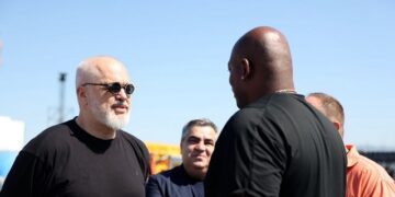 “Reuters” për fondet e koncertit të Kanye West: Rama mbron 4 milionë eurot, ndërsa protestat për dorëheqjen vazhdojnë
