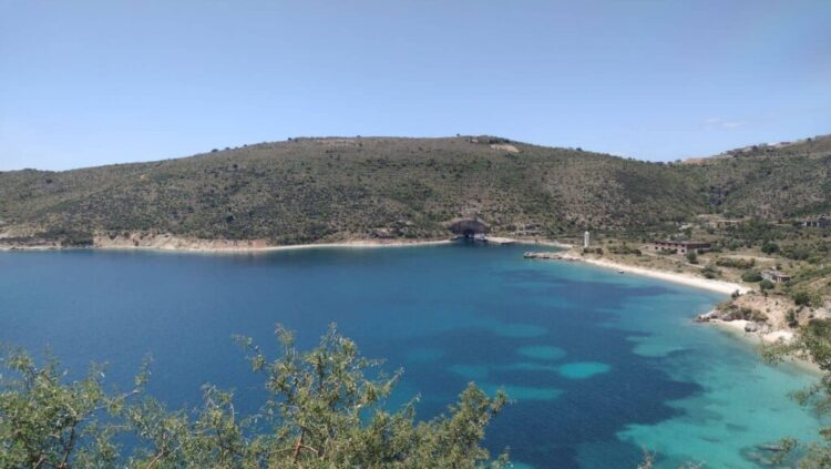 I shpërthen në dorë lënda artizanale teksa po peshkonte, humb jetën 65-vjeçari në Himarë