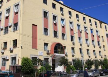 Tjetërsim pronash në Durrës, lëshohen 12 masa sigurie ndaj zyrtarëve të Hipotekës dhe përfituesve (EMRAT)