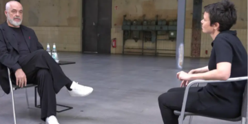 Protesta masive në Shqipëri/ Kryeministri përballë valës së pakënaqësisë, Rama për “DW”: Dorëheqja nuk është opsion!