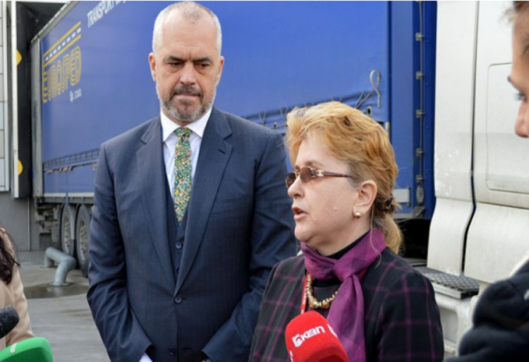 Të sëmurët me BWD, në dorë të Vilma Nushit/ Skema që përdori oligarkja për të hedhur në dorë 3.5 miliardë lekët e ilaçit të shtrenjtë