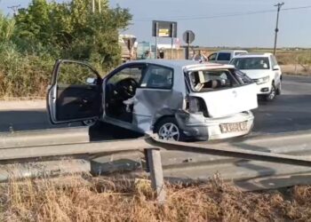 Aksident në autostradën Lushnje-Fier, një nga drejtuesit dërgohet urgjent për në spital