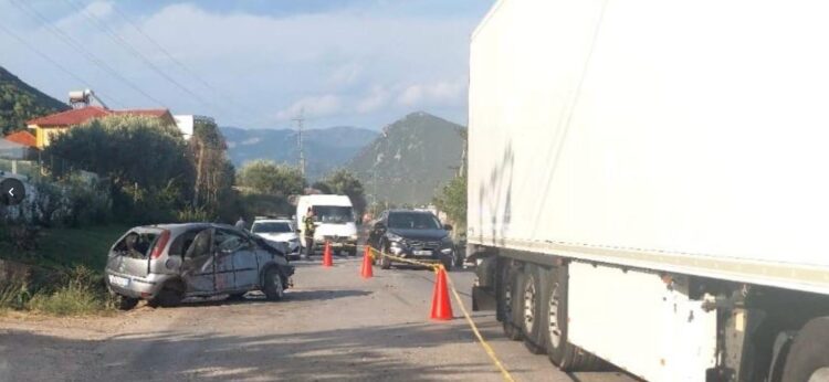 Automjeti del nga rruga në aksin Elbasan-Librazhd, humb jetën 19-vjeçari