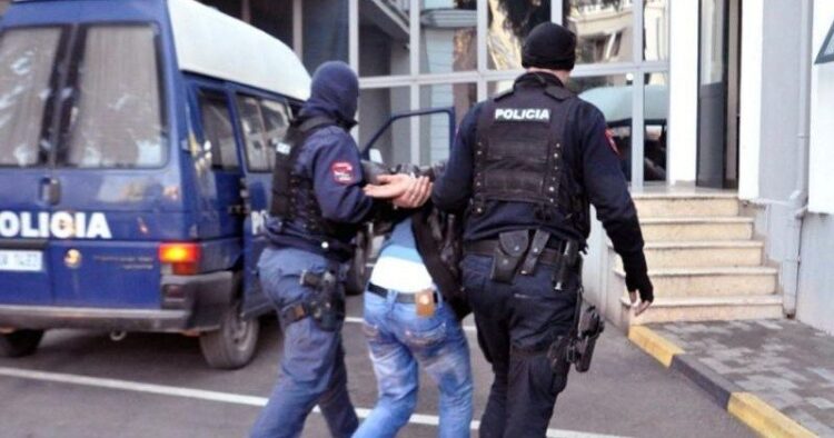 Arrestohen në Durrës dy persona me rrezikshmëri të lartë, ishin në kërkim nga autoritetet maqedonase