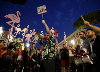 Gazeta belge: Protestat në Shqipëri po shndërrohen në lëvizje kundër Ramës, akuza për korrupsion dhe manipulim zgjedhor