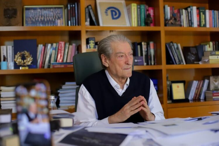 Reforma Territoriale, Berisha thirrje qytetarëve: Protestoni dhe mos e lini në duart e rrëmbyesit Rama!