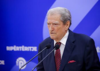 Rama dha 4 mln euro për Kanye West, Berisha: Biletat s’janë shitur, punonjësve do u mbahen lekët nga rroga