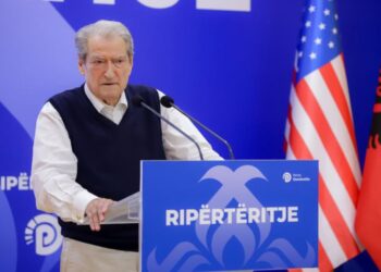 Berisha: Ermal Beqiri dhe Ergys Agasi nuk u shpallën në kërkim ndërkombëtar, ata blenë avionë private për të udhëtuar në Europë