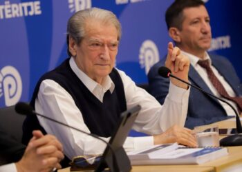 Propozimi i PS për ndarjen e re territoriale, Berisha: Krim monstruoz i Ramës ndaj qytetarëve! E ka betejë të humbur