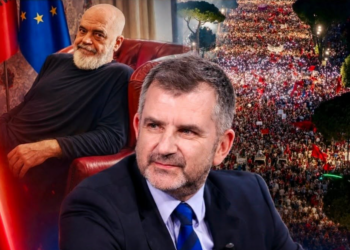 Bushati: Rama e ka kuptuar se ora e tij ka mbaruar, prandaj sillet si satrap me qytetarët