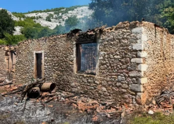 Tragjedia në Shkodër, gjendet një trup i dytë i pajetë. Brenda ndodheshin nëna me dy fëmijët