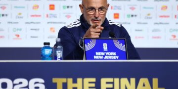 Trajneri i Spanjës/ De la Fuente zbulon planin për markimin e Messit në finale
