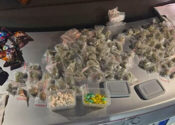 Shiste kokainë dhe kanabis, arrestohet adoleshenti në Tiranë