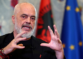 Prej dy muajsh i kërkojnë dorëheqjen, Rama sulmon protestuesit: Flamingot ikën, mbetën vetëm puplat dhe vezët e ditëzinjve