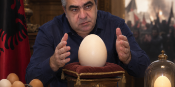 Gonxhen nuk e shqetëson protesta, por halli i vezëve: Janë simbol i jetës dhe nuk mund t’i përdhosni për të rrëzuar qeverinë!