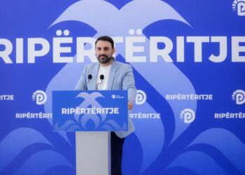 Këlliçi: Organizata më e madhe në botë e qendrës së djathtë solidarizohet me opozitën dhe protestuesit