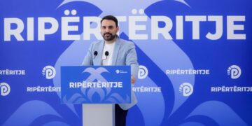 Këlliçi: Organizata më e madhe në botë e qendrës së djathtë solidarizohet me opozitën dhe protestuesit