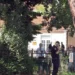 Kuvendi rrethohet me gardh metalik, deputetët e PS futen nga hyrja anësore