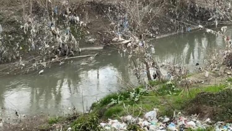Raporti që ngre alarmin: Lumi i Tiranës dhe Ishmi të ndotura me fekale