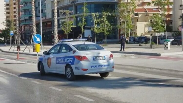 Aksident në Vlorë, makina e Policisë Bashkiake përplas 13-vjeçarin