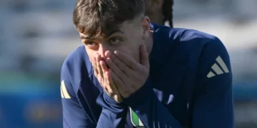 Skandali i eskortave trondit Italinë! Bastoni nën akuzë, përmenden edhe Calafiori e Maldini