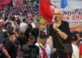 Mesazhi i aktorit Mehdi Malkaj para mijëra protestuesve para Kryeministrisë
