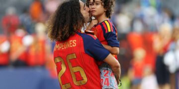 Flokët që e bënë ikonë/ Cucurella zbulon arsyen: Kam djalin me autizëm, nuk i pres që të më dallojë mes 22 futbollistëve