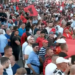 “Diaspora është me ne”/ Mijëra qytetarë në protestën para Kryeministrisë