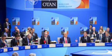 Agjencia ‘Bloomberg’: NATO mund të anulojë samitin në Shqipëri vitin që vjen