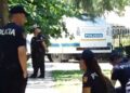Frikë nga revolta! “Blindohet” Kuvendi me autobotë uji dhe forca të shumta policore, por aty nuk ka protestues