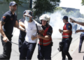 Tensione para Kuvendit/ Mbi 20 protestues të shoqëruar, 4 do ta kalojnë natën në qeli