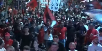 Diaspora e gjitha në shesh, mesazhi i fortë e aktivistes: Drejtësia të hetojë kryeministrin