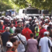 Protestuesit mblidhen para Kuvendit, thirrje në kor: Edi Rama o legen gjithë Shqipëria të urren