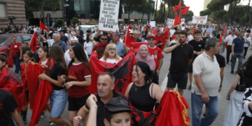 Nis marshimi drejt Kryeministrisë: Edi Rama o tradhtar, me Shqipërinë mos bëj pazar!