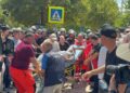 Protesta para Kuvendit, qytetari humbet ndjenjat dhe transportohet me urgjencë në spital
