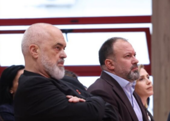 Harta e re me 46 bashki ndez debatet, ekspertët: Ndryshon territori, jo modeli i qeverisjes