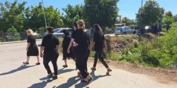 U vranë nga ish-dhëndri, përcillet sot për në banesën e fundit çifti i bashkëshortëve Plaka