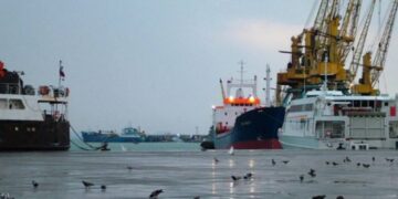 Stuhia në Sarandë, dy skafe fundosen në portin e Limjonit