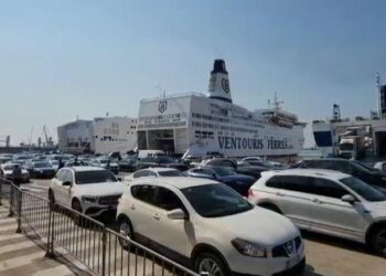 Mbi 25 mijë veta hyjnë nga Morina në vetëm 3 orë! Mijëra udhëtarë edhe në Portin e Durrësit dhe Vlorës