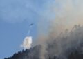 Zjarri në Gurë-Lurë, dërgohen dy helikopterë dhe 2 avionë ‘Air Tractor’ për shuarjen