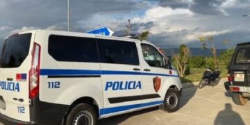 Dhuna psikologjike në familje/ 15-vjeçarja hidhet nga lartësia, procedohen prindërit